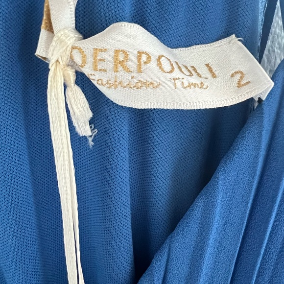 Bought in Italy to wear in the States. It didn’t fit. Pristine condition. - Picture 4 of 4